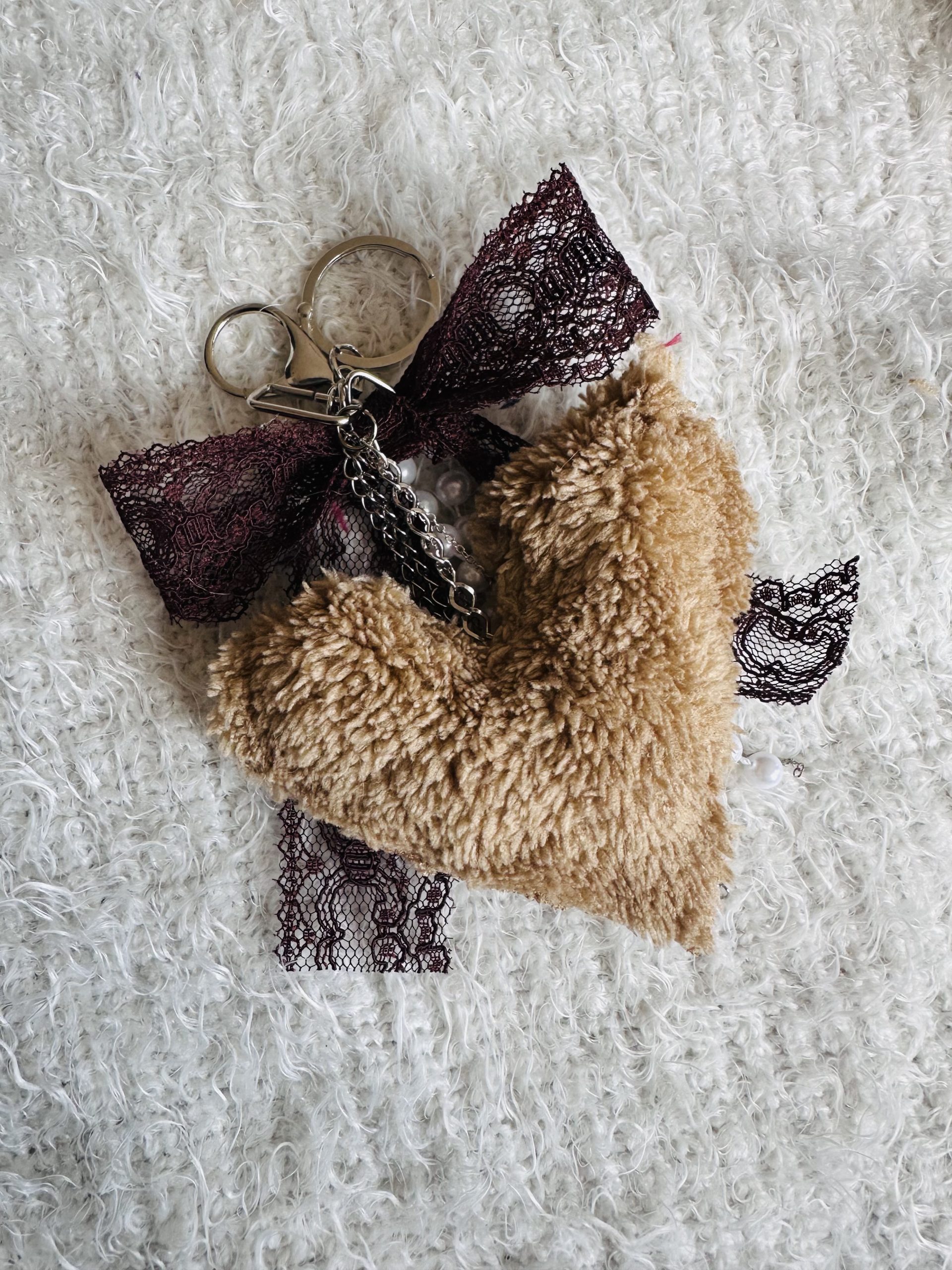 *Tria Cordis- Terra* Peluş Kalp Çanta Charm - Görsel 6