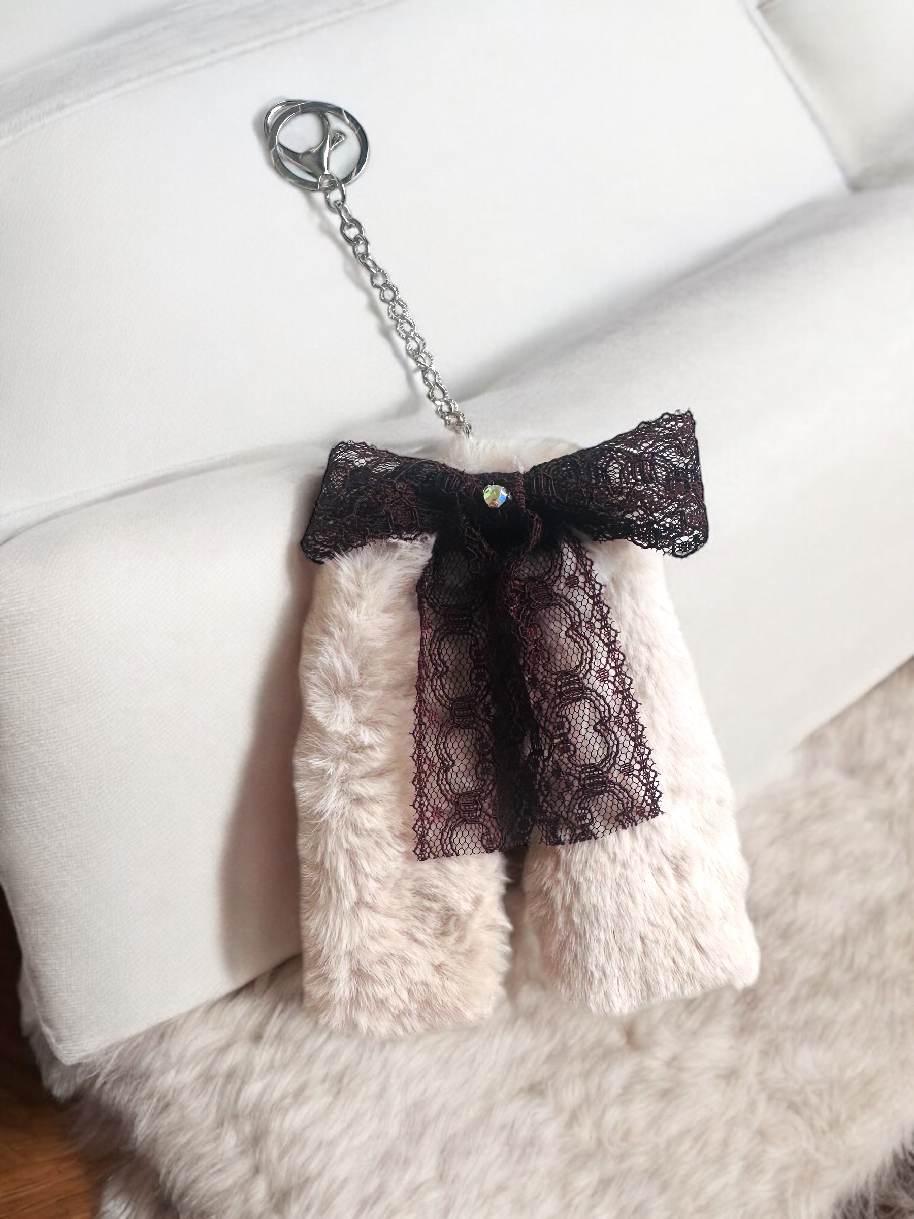 *Velvetis Tenebrae* Peluş Çanta Charm