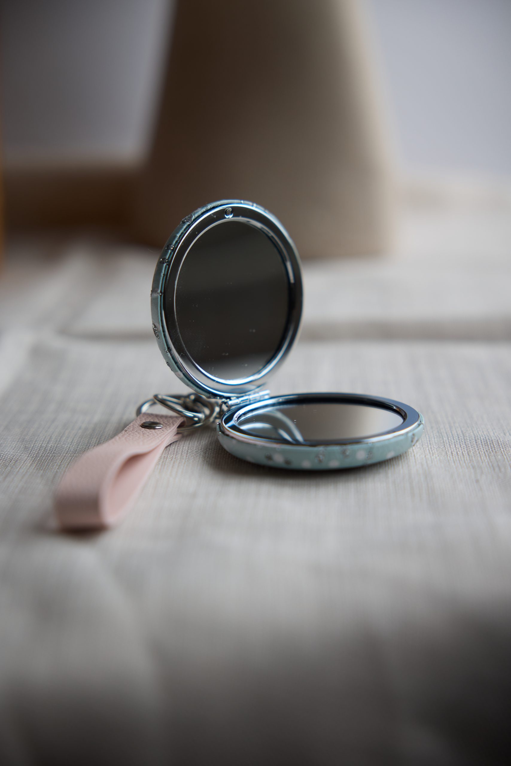 Kedi Motifli Cep Ayna Charm - Görsel 2