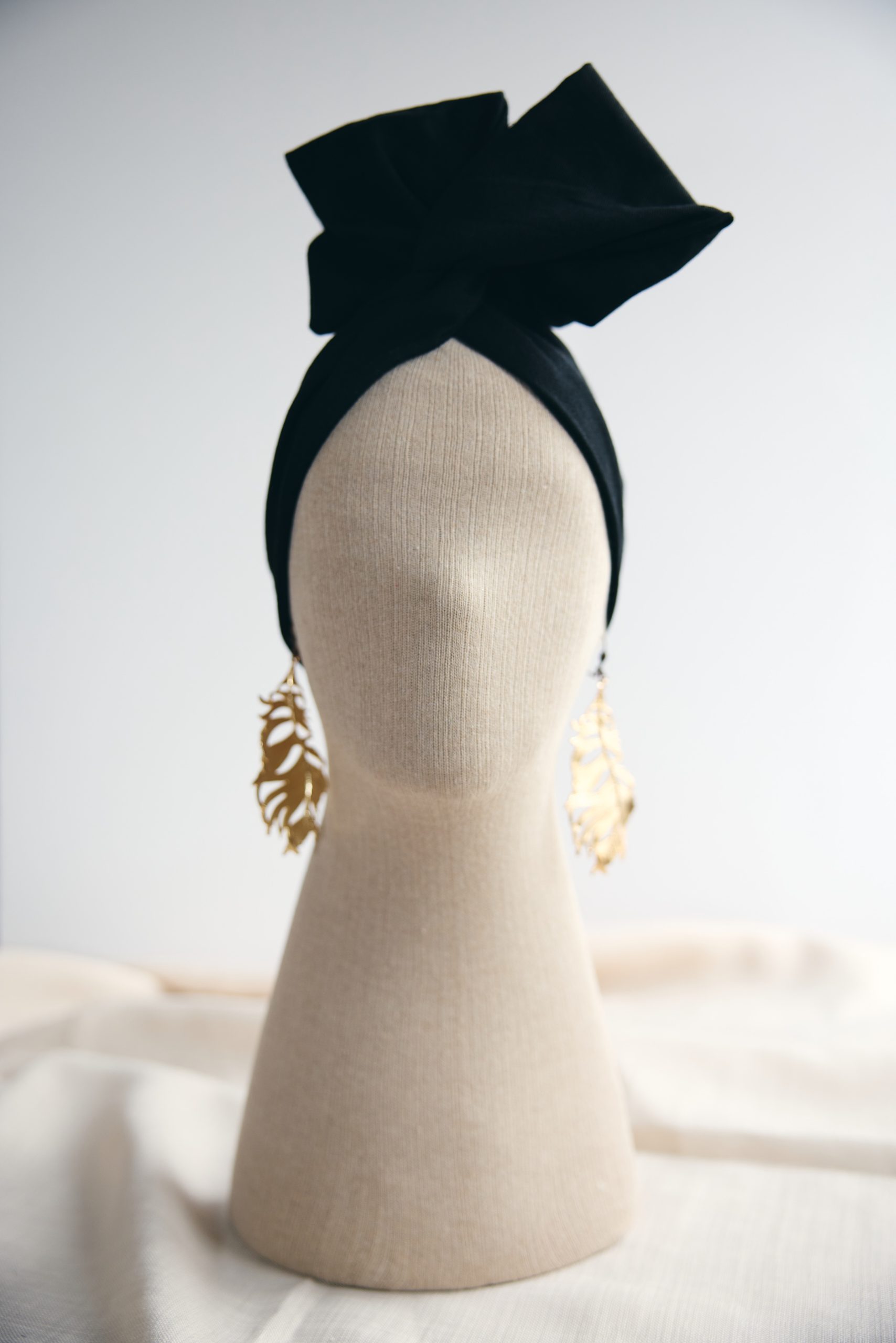 Siyah Telli Saç Bandı - Görsel 3