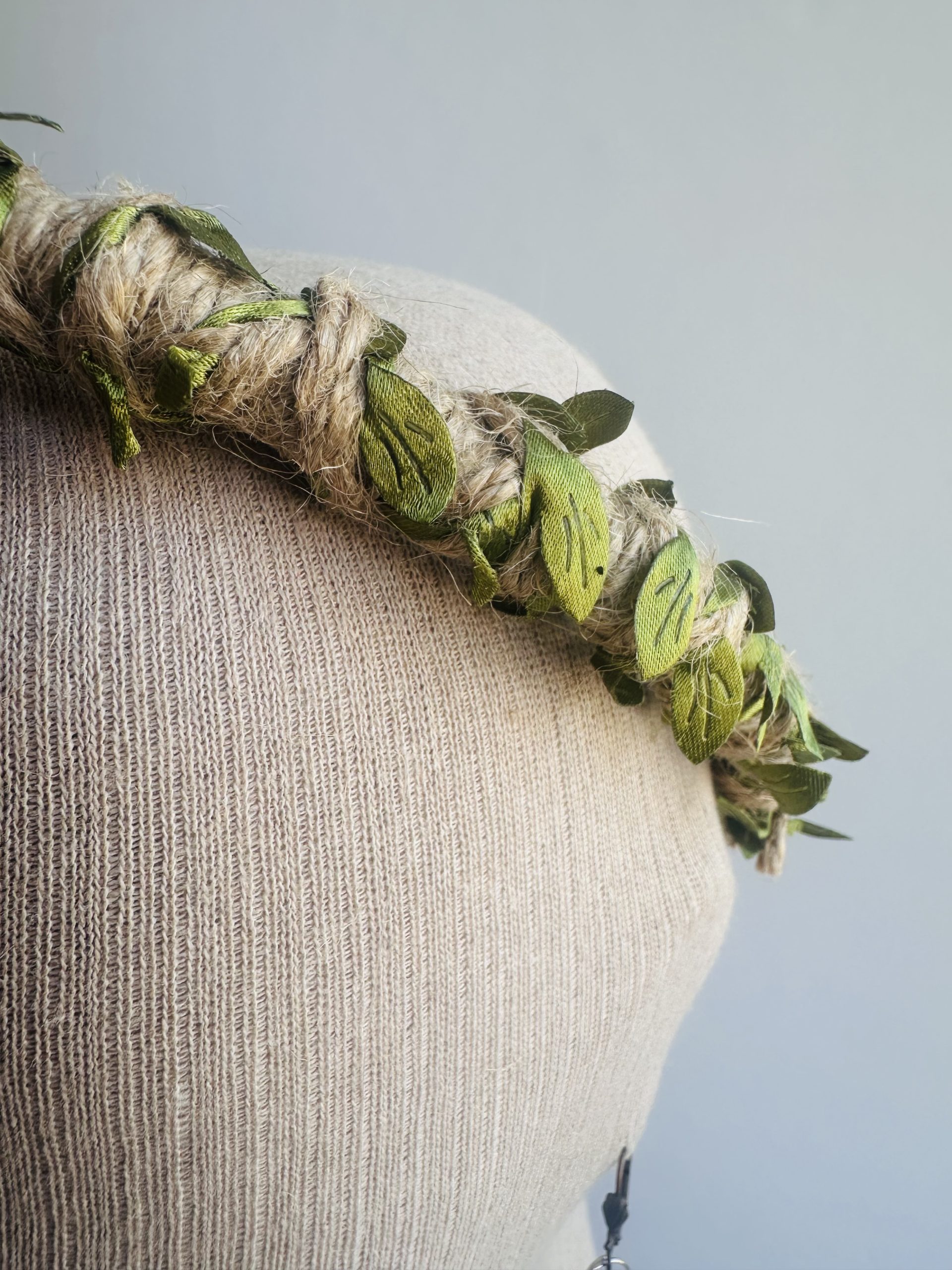 “Corona Virentis” Yaprak Detaylı Taç Sarı Yeşil - Görsel 5