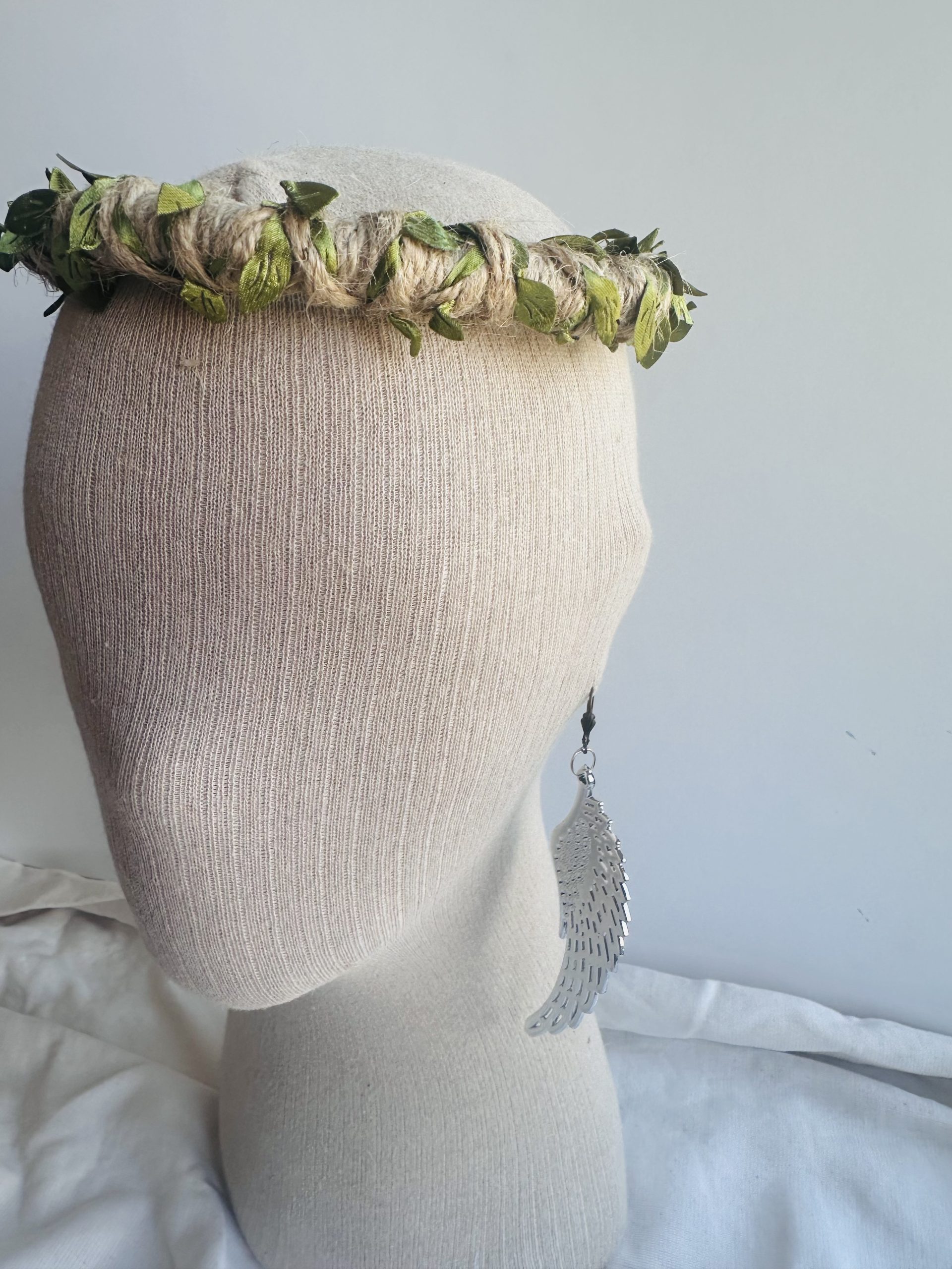 “Corona Virentis” Yaprak Detaylı Taç Sarı Yeşil - Görsel 3