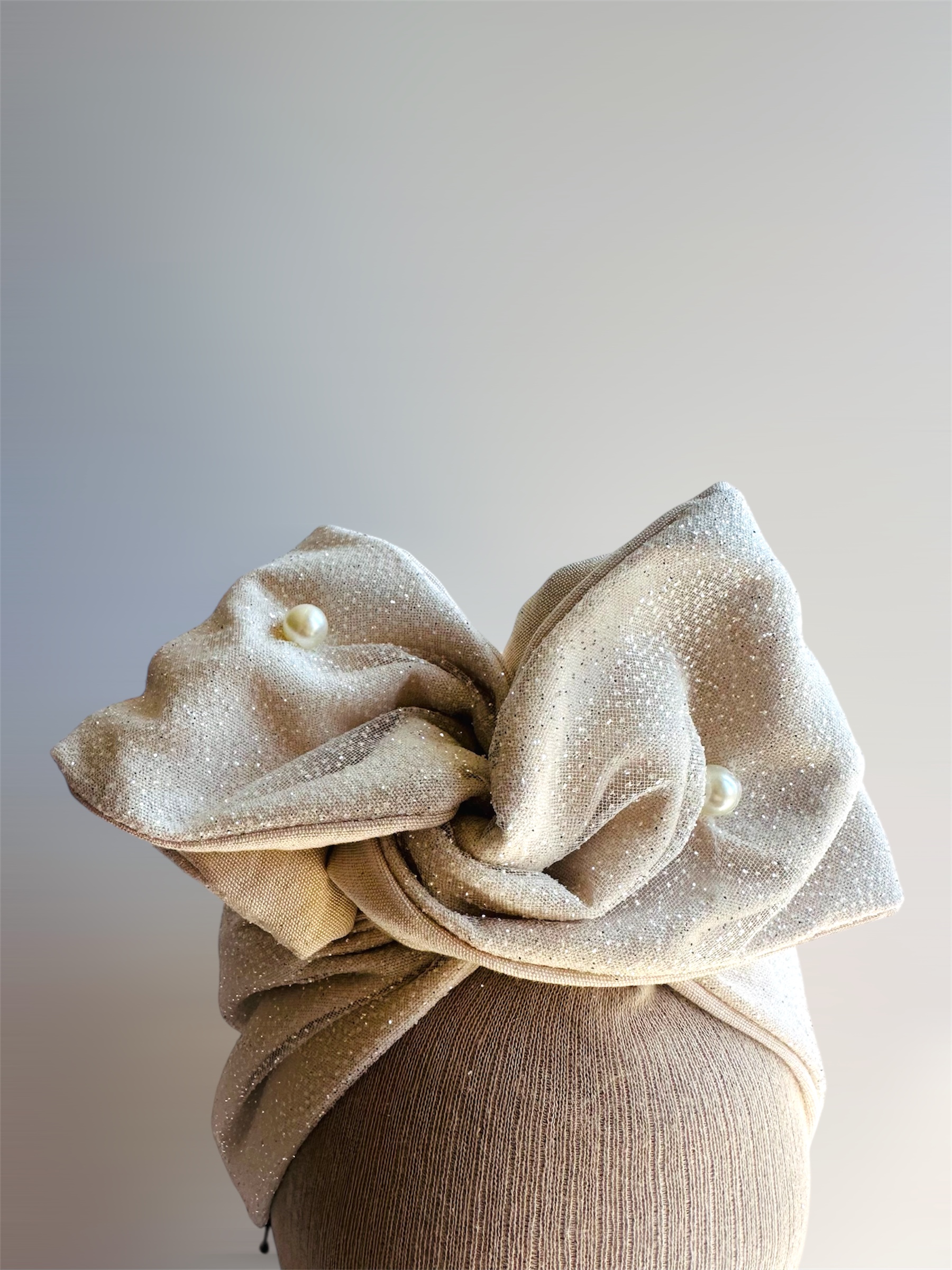 “Nyx’in Gözyaşları” İnci ve Sim kumaş Detaylı Telli Saç Bandı - Görsel 3