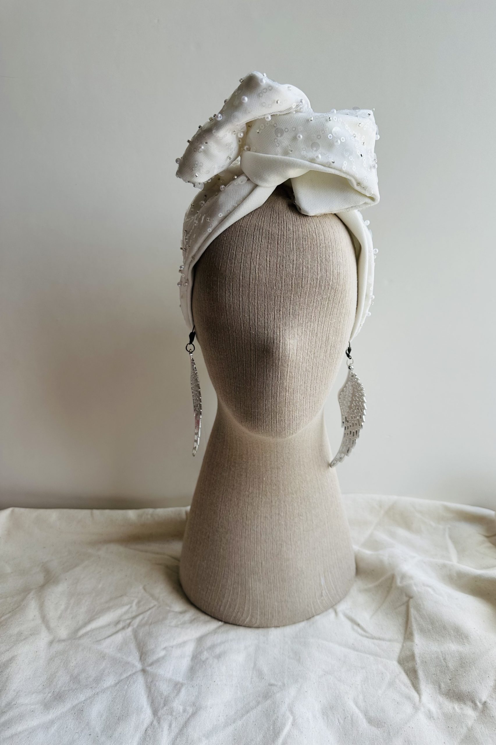 * Selvara * Payet ve İnci Çift Taraflı Telli Saç Bandı