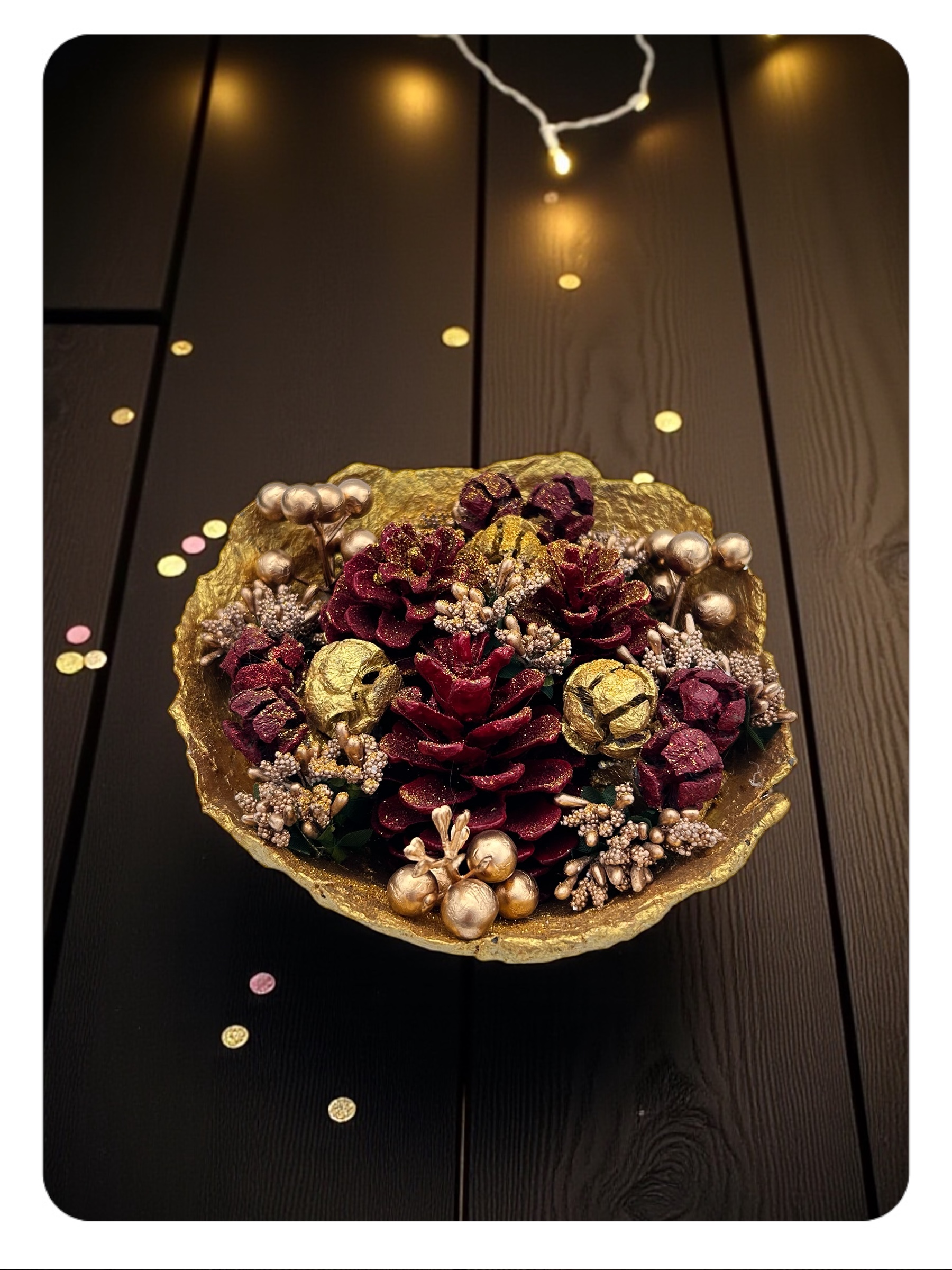 Golden Pine Noel Kasesi Işıklı Yılbaşı Masa dekorasyonu