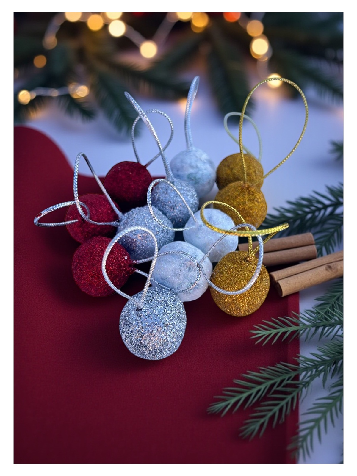 Yılbaşı Ağacı süsü 12 adet simli top yılbaşı süsü set - Görsel 10