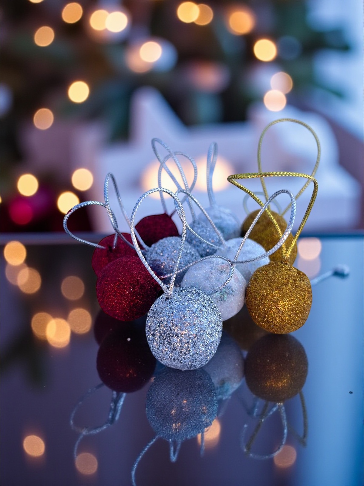 Yılbaşı Ağacı süsü 12 adet simli top yılbaşı süsü set - Görsel 9