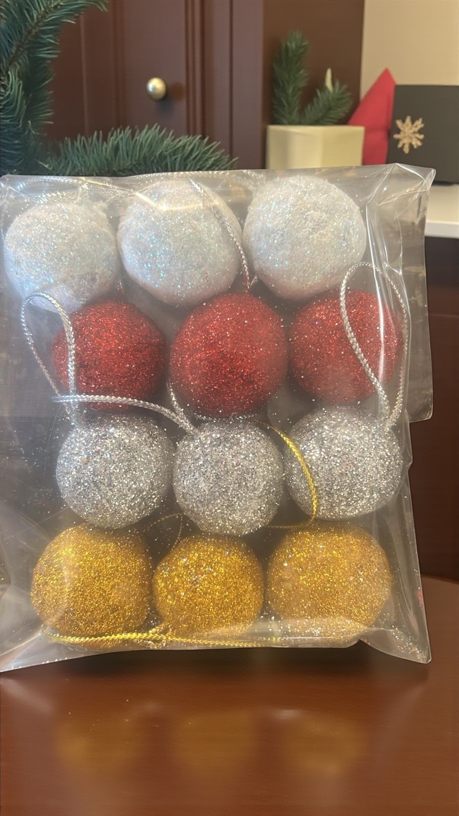 Yılbaşı Ağacı süsü 12 adet simli top yılbaşı süsü set - Görsel 2