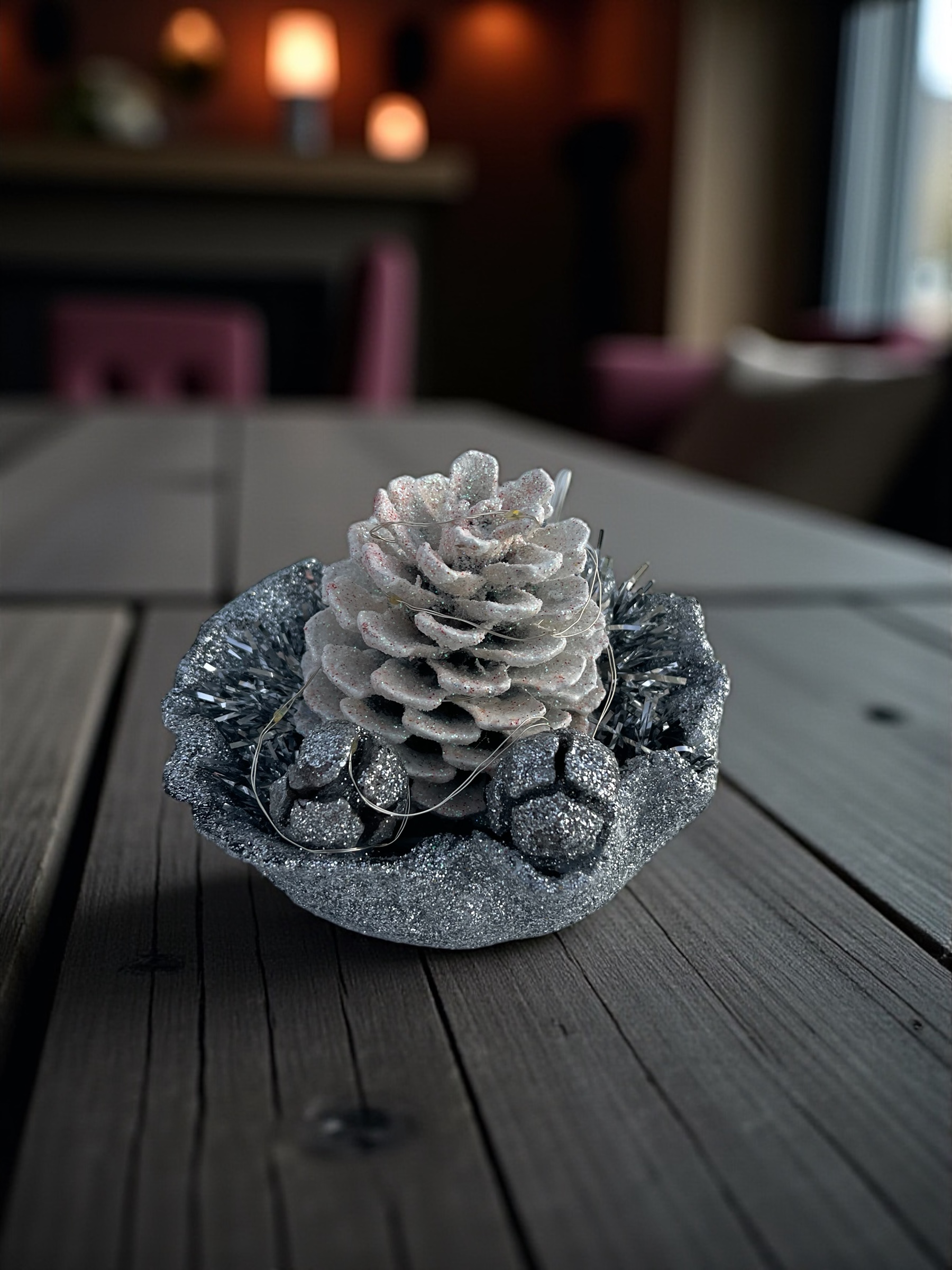 Aurea Nux Lumina gümüş Kozalak Işıklı 15x15x5 cm - Görsel 4